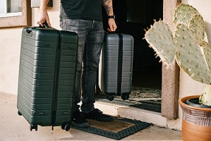 Luggage for travelling is a good gift idea